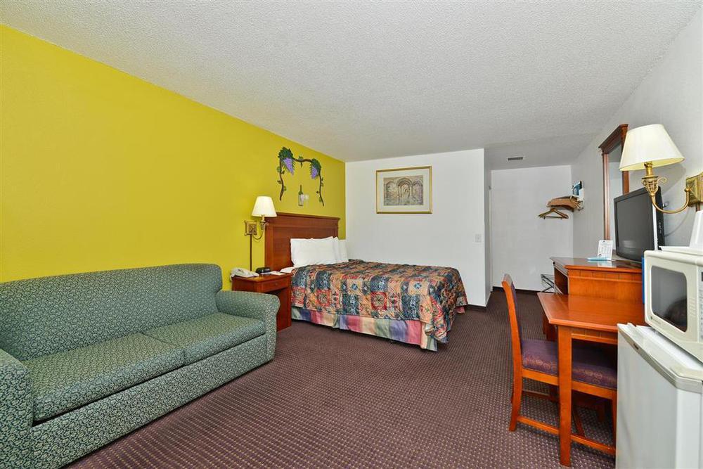 Americas Best Value Inn Hazlehurst Habitación foto